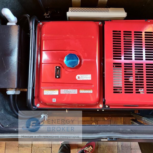Sawafuji Elemax SHT 11500-R в кожухе с АВР
