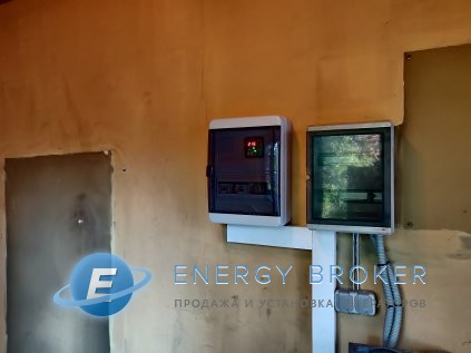 Щит АВР имеет степень защиты от атмосферных осадков и пыли IP66